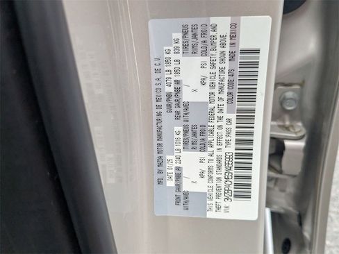 Used 2025 MAZDA MAZDA3 s image 34