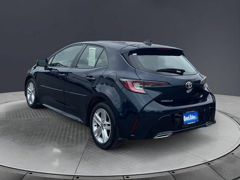 Used 2019 Toyota Corolla SE w/ SE Option Package FWD image 3