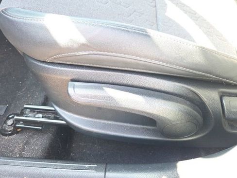 Used 2024 Kia Seltos S FWD image 24