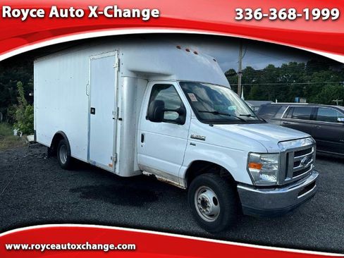 Used 2013 Ford E-350 and Econoline 350 Super Duty w/ Payload Pkg RWD image 1