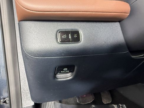 Used 2025 Lincoln Navigator L Reserve image 27