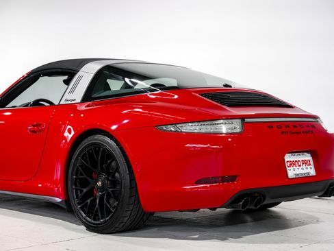 Used 2016 Porsche 911 Targa 4 GTS image 36