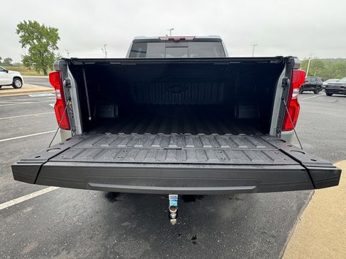 Used 2025 Chevrolet Silverado 1500 High Country AWD/4WD image 5