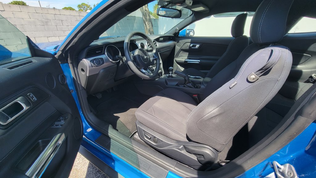 Used 2019 Ford Mustang Coupe w/ Equipment Group 101A RWD image 13