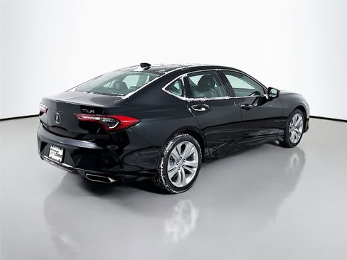 Used 2022 Acura TLX w/ Technology Package image 8