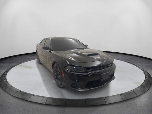 Used 2022 Dodge Charger Scat Pack w/ Plus Group RWD image 3