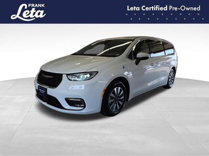 Used 2023 Chrysler Pacifica Touring-L