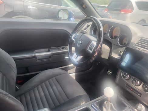Used 2013 Dodge Challenger R/T RWD image 17