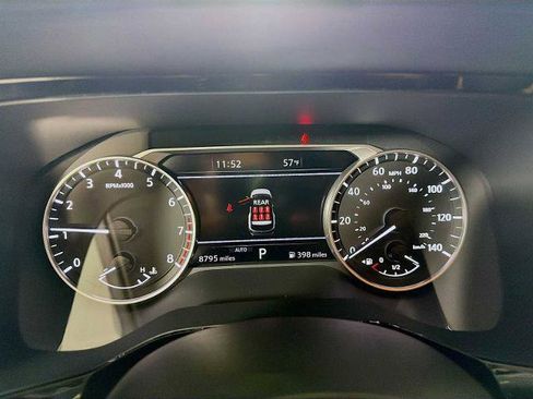 Certified 2025 Nissan Pathfinder SL AWD/4WD image 10
