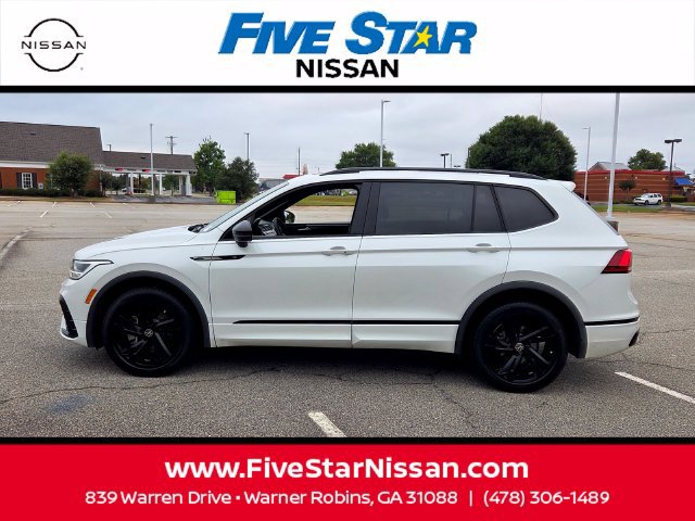 Used 2024 Volkswagen Tiguan SE R-Line FWD image 4