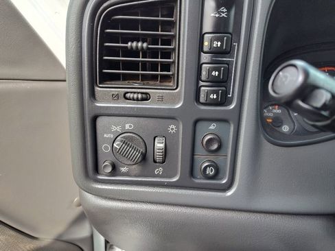 Used 2005 Chevrolet Silverado 3500 LS w/ Heavy-Duty Power Package image 20