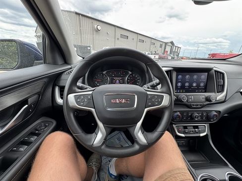 Used 2022 GMC Terrain SLE w/ Driver Convenience Package AWD/4WD image 12