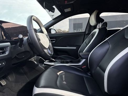 Certified 2025 Kia K4 GT-Line Turbo image 11