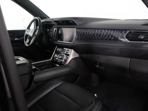 Used 2023 GMC Yukon Denali image 36