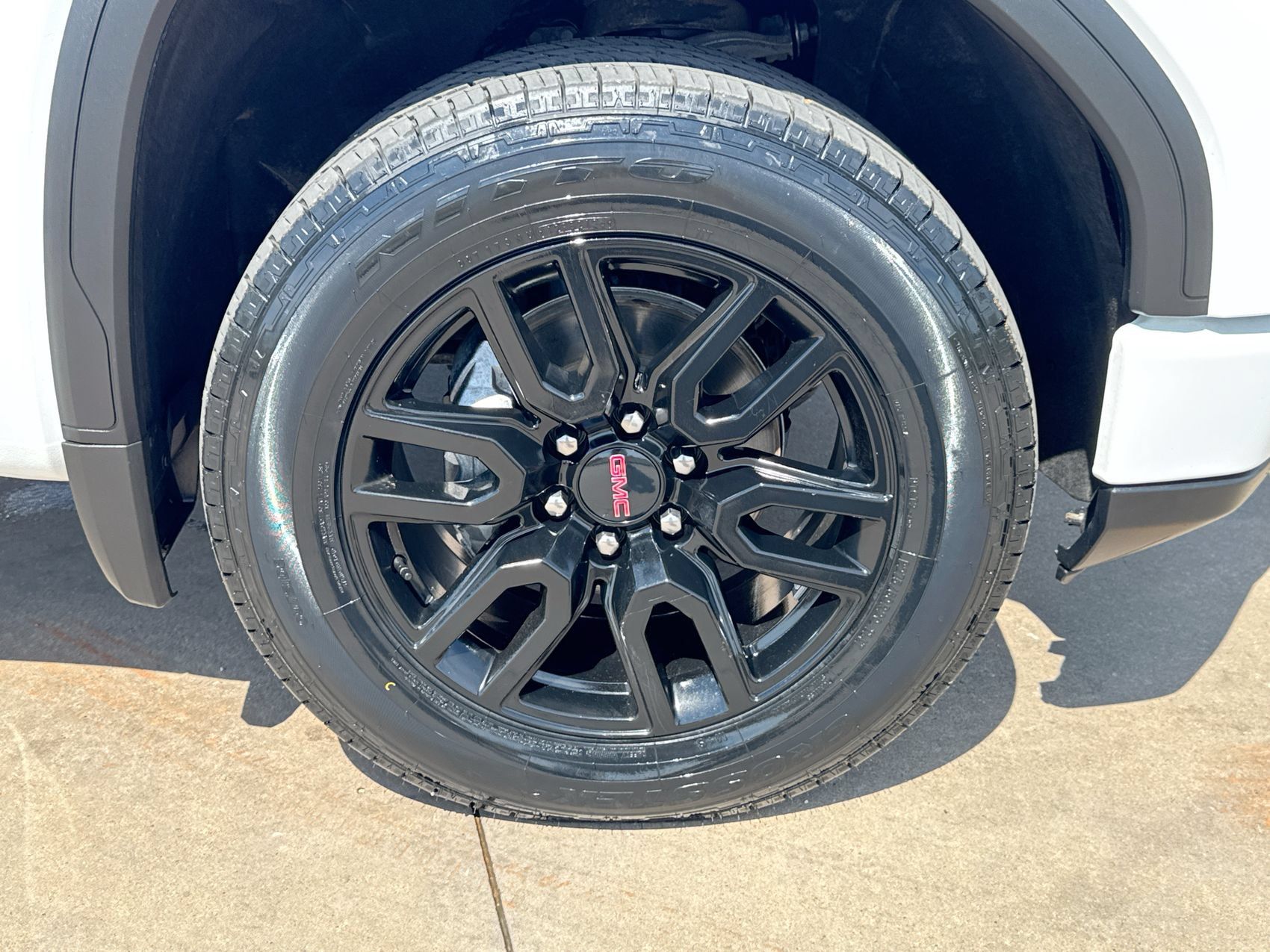 Used 2024 GMC Sierra 1500 Elevation AWD/4WD image 10