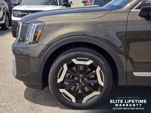 Used 2025 Kia Telluride S AWD/4WD image 10
