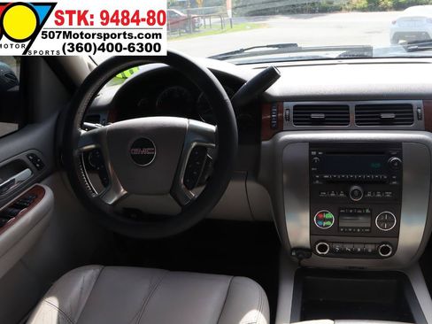 Used 2007 GMC Yukon XL SLT w/ SLT Preferred Equipment Group AWD/4WD image 20