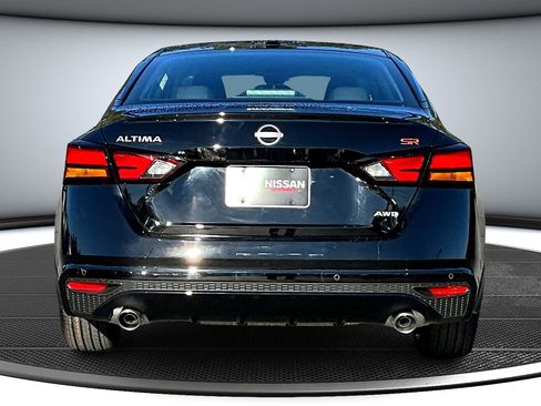 New 2025 Nissan Altima 2.5 SR image 4