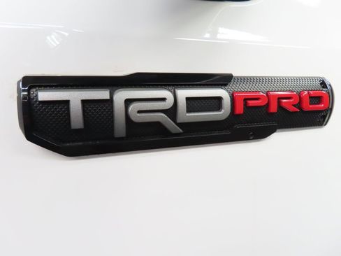 Used 2017 Toyota Tacoma TRD Pro image 38