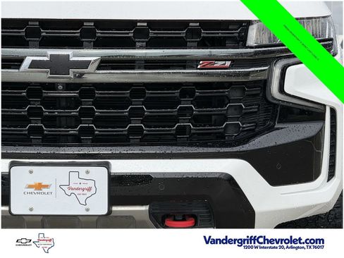 Used 2022 Chevrolet Tahoe Z71 w/ Z71 Off-Road Package AWD/4WD image 8