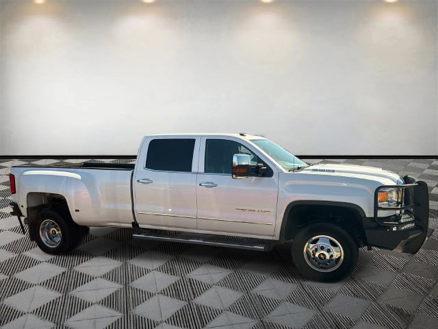 Used 2018 GMC Sierra 3500 Denali w/ Duramax Plus Package AWD/4WD image 5