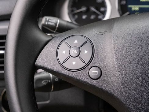 Used 2010 Mercedes-Benz GLK 350 GLK 350 image 17