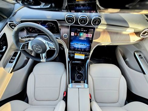 New 2026 Mercedes-Benz GLC 300 4MATIC image 27