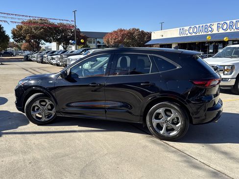 Certified 2023 Ford Escape ST-Line w/ Tech Pack #1 image 9