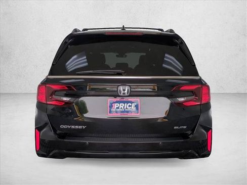 Used 2025 Honda Odyssey Elite image 7