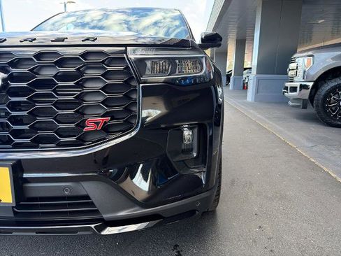 Certified 2025 Ford Explorer ST AWD/4WD image 4