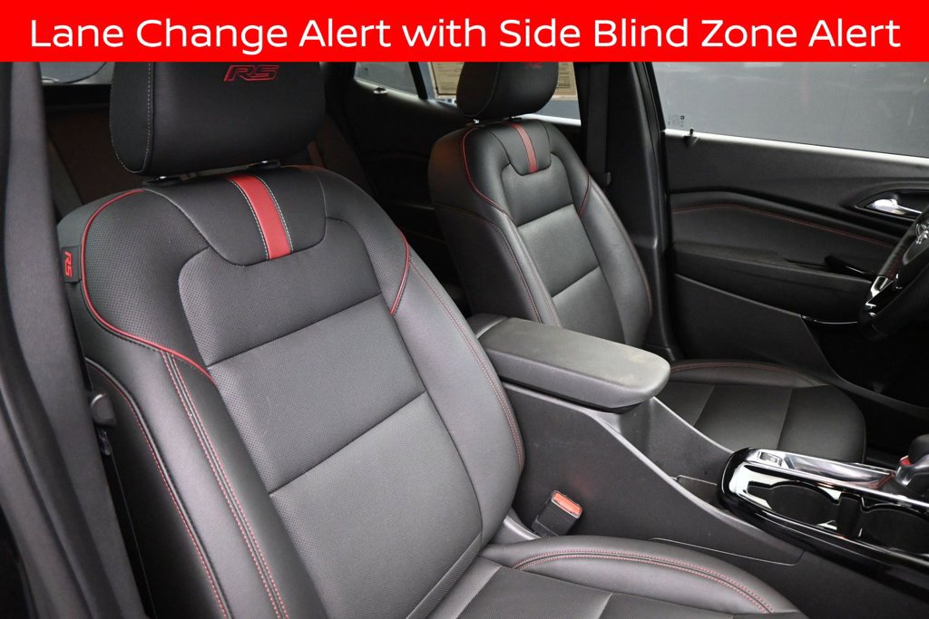 Used 2025 Chevrolet Trax RS w/ Driver Confidence Package FWD image 19