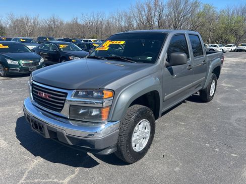 Used 2008 GMC Canyon SLE image 2