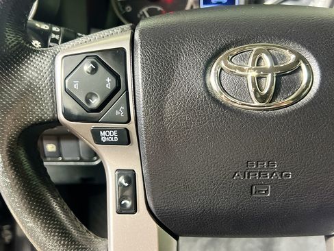 Used 2022 Toyota Tacoma SR5 w/ Technology Package RWD image 18
