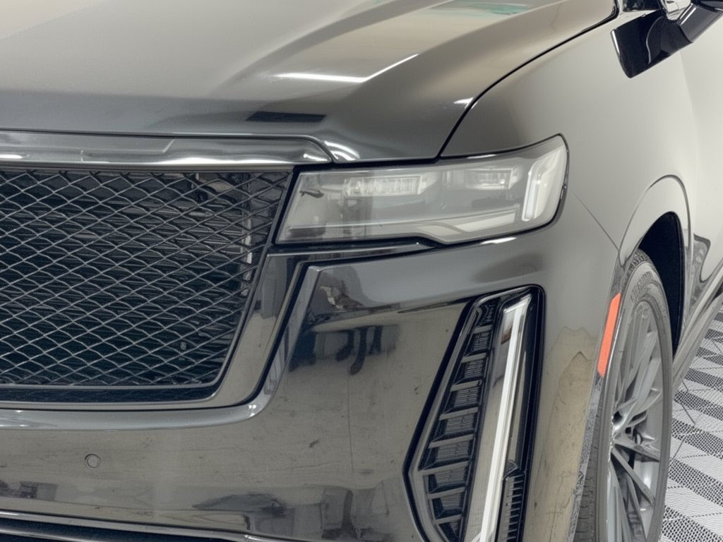 Certified 2023 Cadillac Escalade V AWD/4WD image 12