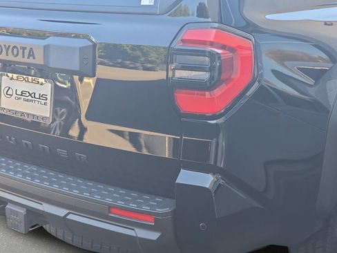 Used 2025 Toyota 4Runner TRD Off-Road Premium w/ Tow Technology Package AWD/4WD image 37