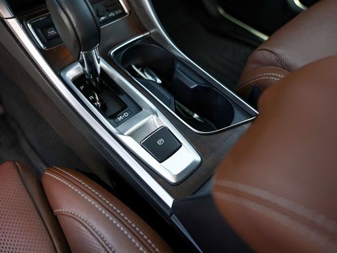 Used 2020 Subaru Ascent Touring w/ Popular Package #2A AWD/4WD image 19