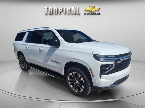 New 2026 Chevrolet Suburban LS image 7