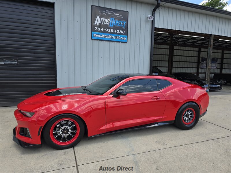 Used 2017 Chevrolet Camaro ZL1 RWD image 6