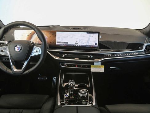 New 2025 BMW ALPINA XB7 image 9