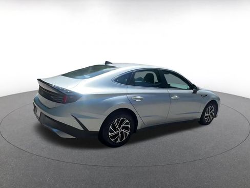 Used 2026 Hyundai Sonata Blue FWD image 15