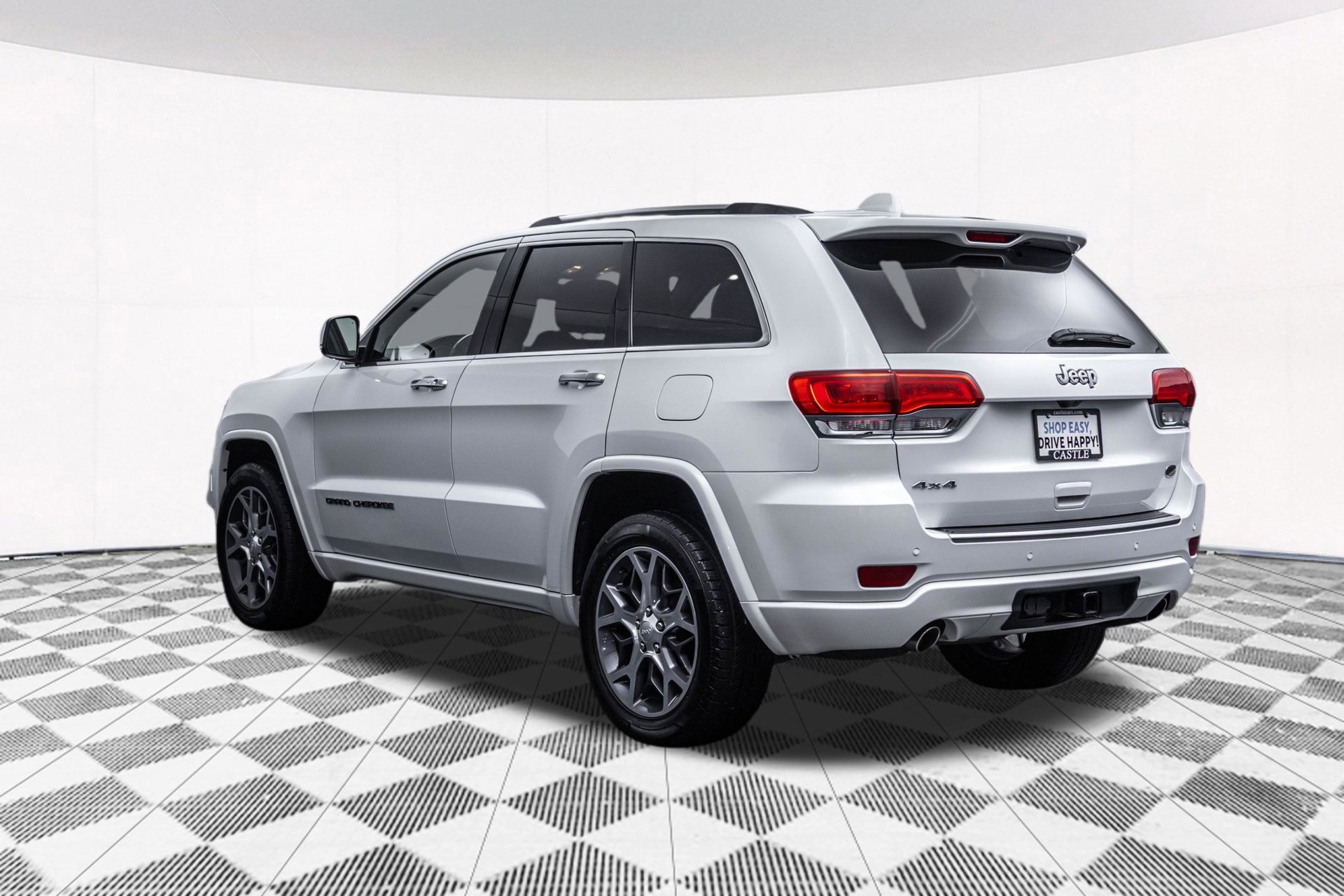 Used 2019 Jeep Grand Cherokee Overland AWD/4WD image 9