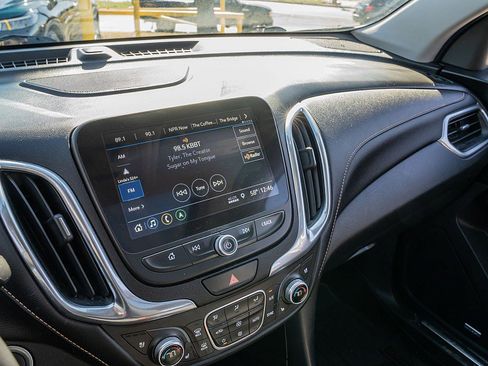 Used 2019 Chevrolet Equinox Premier image 29