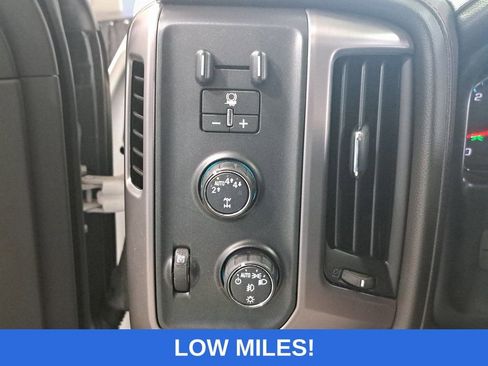 Used 2018 GMC Sierra 1500 SLT image 28