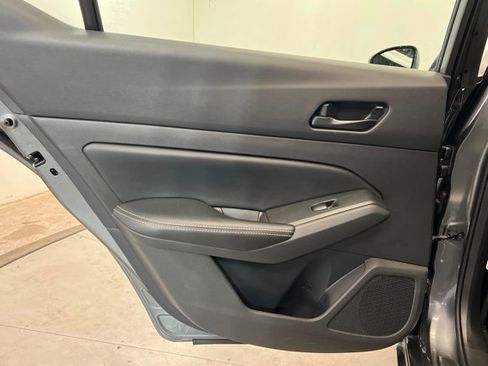 Used 2025 Nissan Altima 2.5 SV FWD image 19