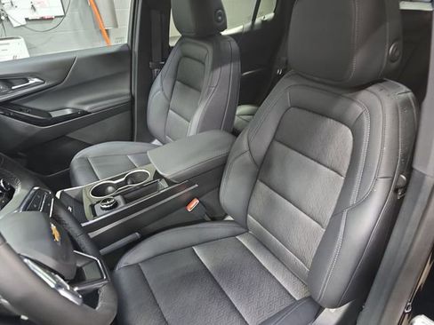 New 2026 Chevrolet Equinox LT image 16