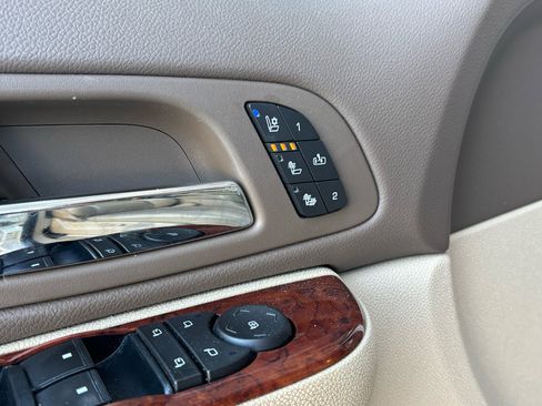 Used 2011 Chevrolet Tahoe LTZ image 30