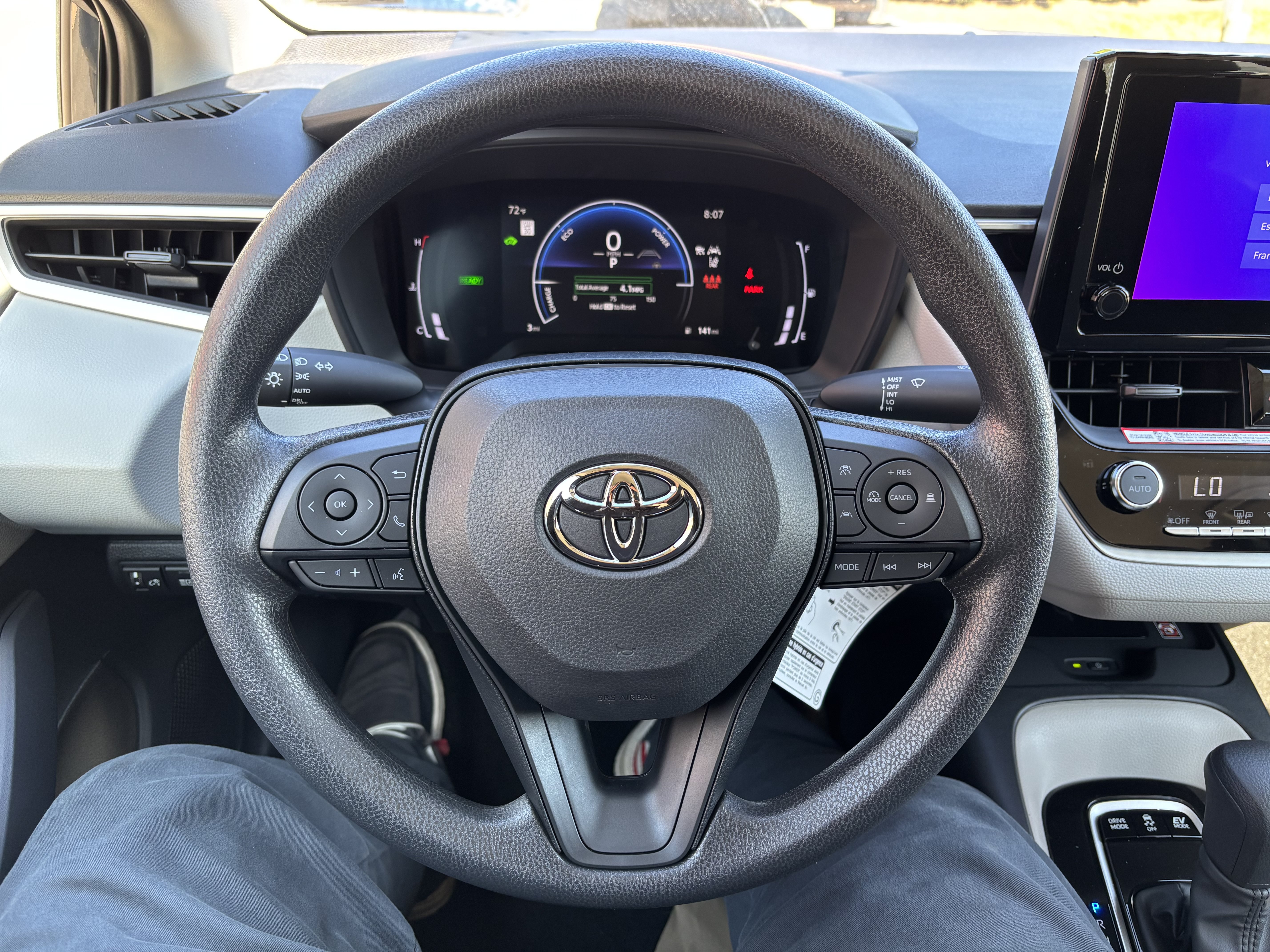 Used 2026 Toyota Corolla LE w/ LE Premium Package FWD image 18