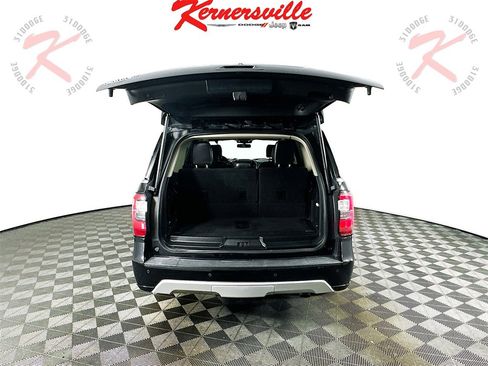 Used 2020 Ford Expedition Platinum image 29