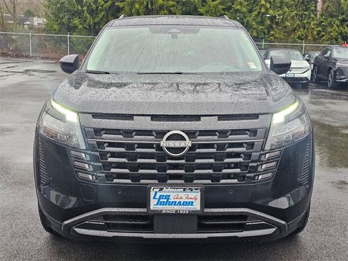 New 2026 Nissan Pathfinder SV image 2