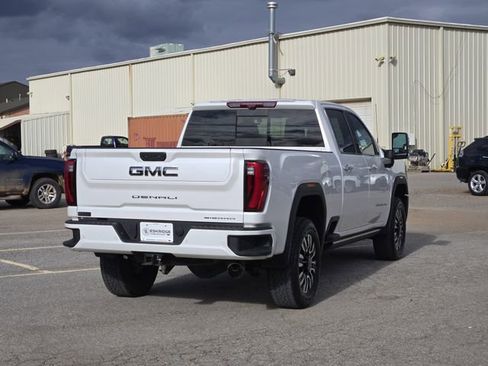 Used 2025 GMC Sierra 2500 Denali Ultimate image 7